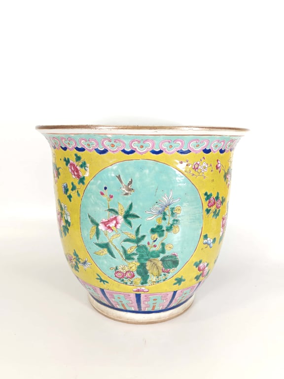 ⭐ Late Qing Dynasty Rare Yellow Ground Turquoise Green Inner Panel Four Seasons Flowers Magpie Large Pot晚清 稀有黄地绿松石内框四季花卉喜鹊大盆