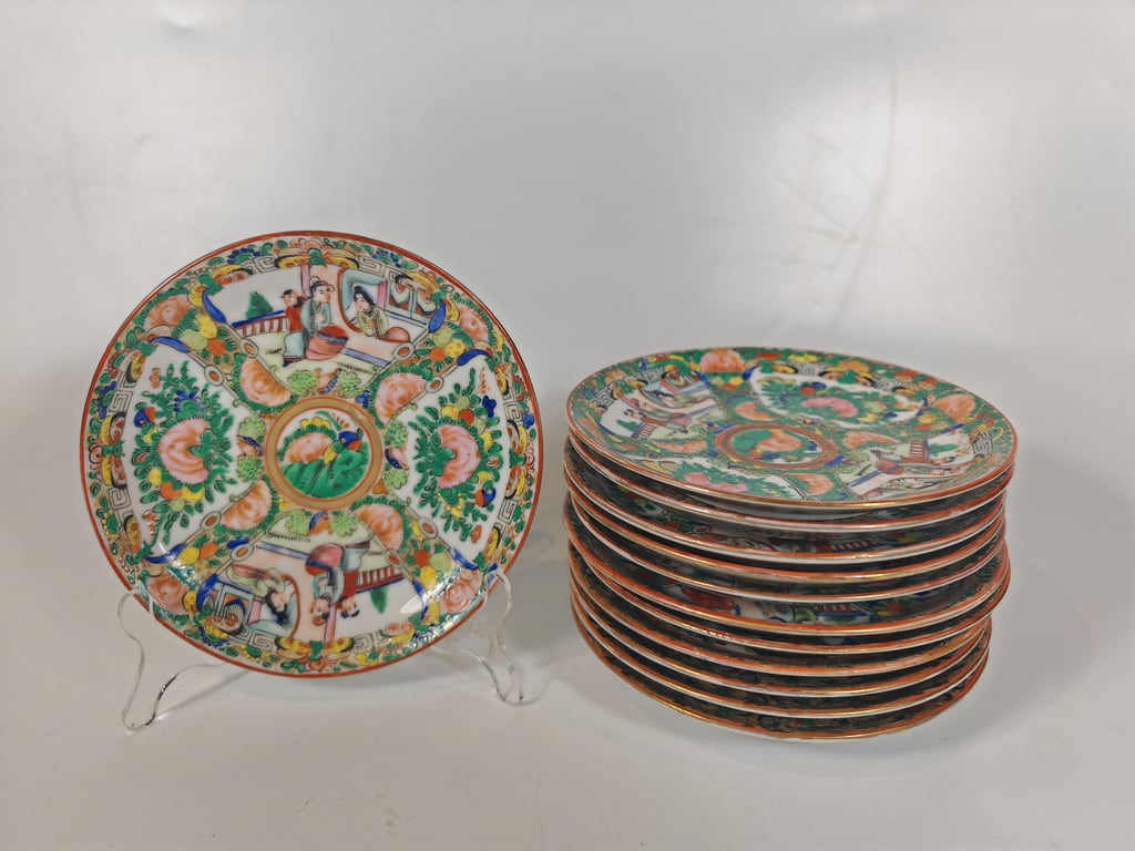 A Group of Old Canton Ware Plates, Qty-12
