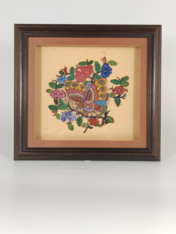 ⭐ Late 19th to Early 20th Century Extremely Rare Framed Beaded Auspicious Flowers Butterfly 3-Dimensional Shape Wall Treasures for Wedding Chamber 19世纪末至20世纪初 极度稀有镶框串珠吉祥花卉蝴蝶立体造型婚礼壁饰, Qty - 1