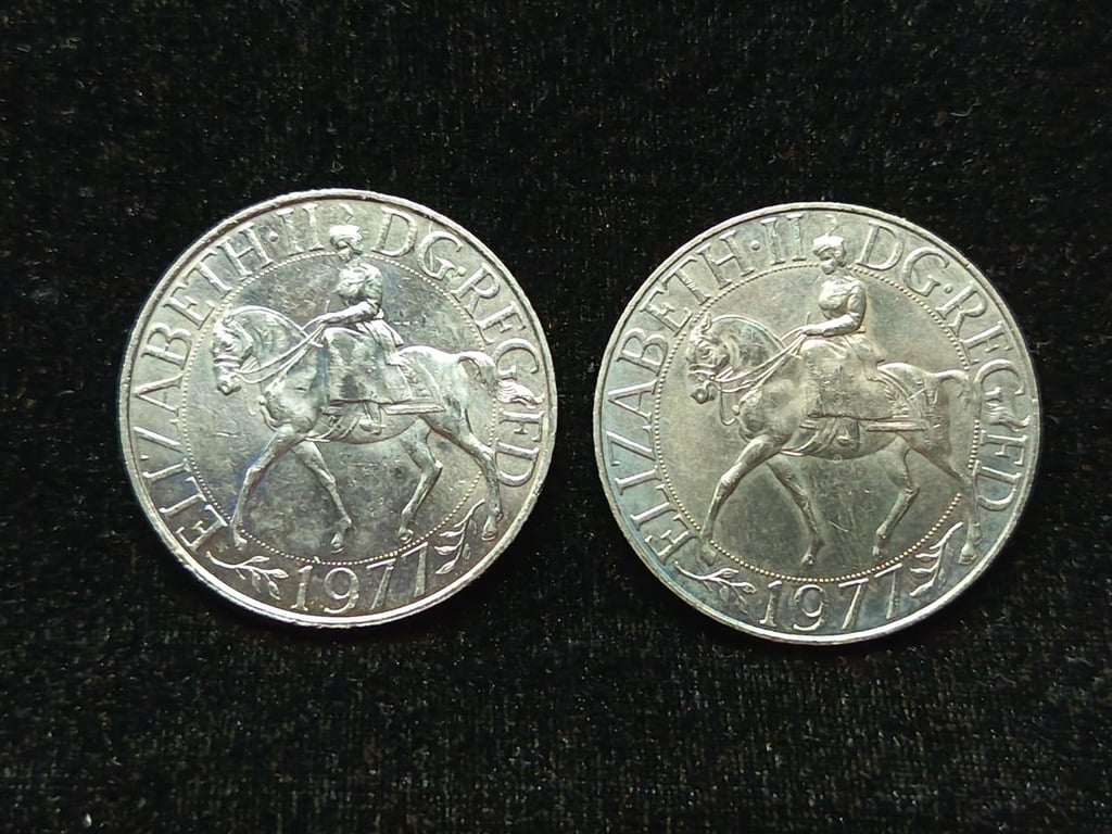 United Kingdom，1977，25 Pence，2pcs，UNC，1 Qty 