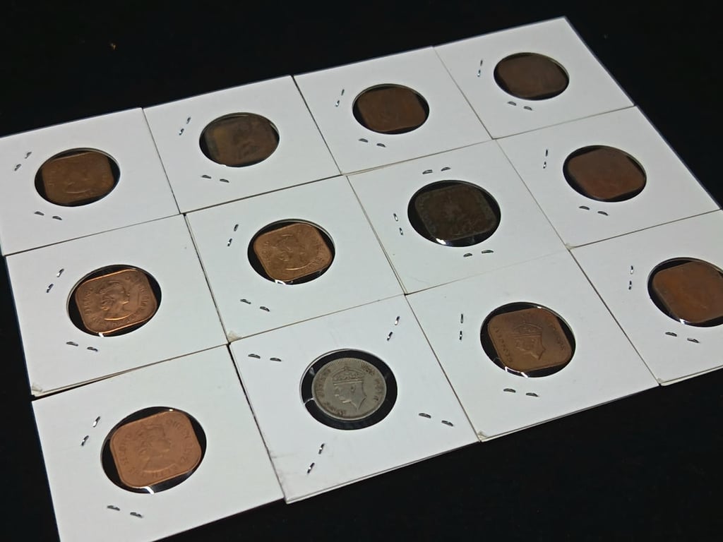 12pcs Coin Lot: Straits Settlements / Malaya. 1920 / 1943 / 1945 / 1946 / 1950 / 1956 / 1957 / 1958 | 1cent & 10 Cents | VF - AVF | KM#32. KM#6. KM#8. KM#5