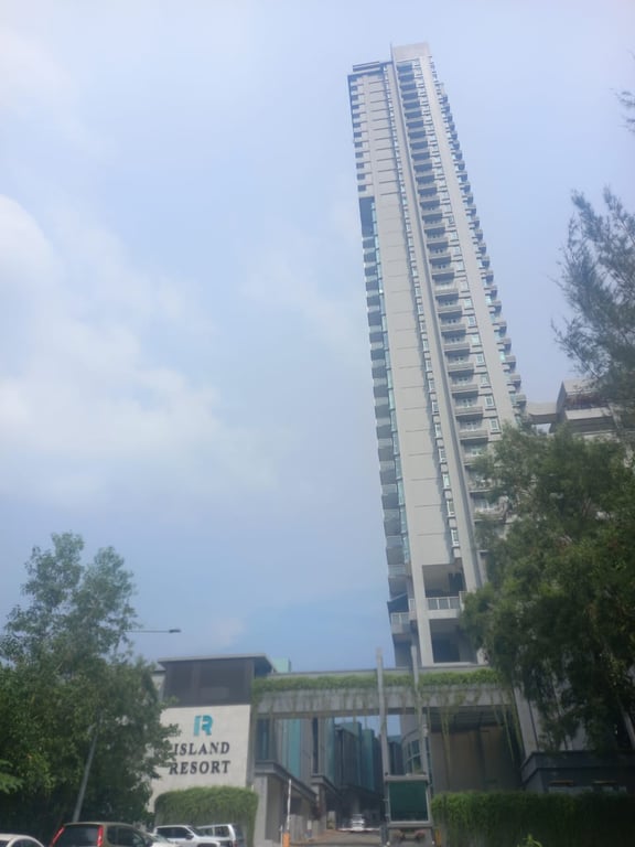 Island Resort.jpg