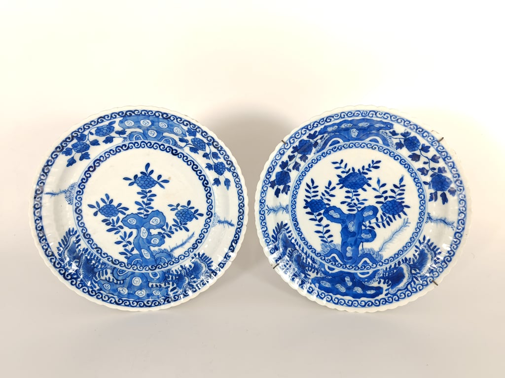 Late Qing Dynasty Blue and White Lingzhi Plates 晚清 青花灵芝盘, Qty - 2