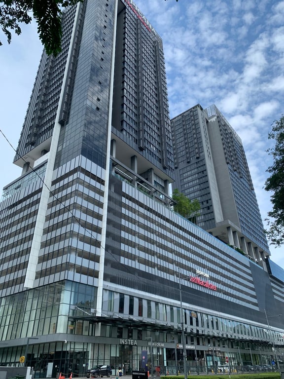 No. 218B-17-5, Jalan Macalister, Tropicana 218 Macalister, 10400 George Town, Pulau Pinang