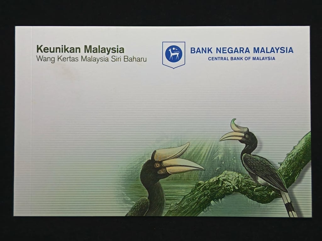 Malaysia，2012，5 Ringgit / 1 Ringgit，AA 0121818，UNC，Qty 