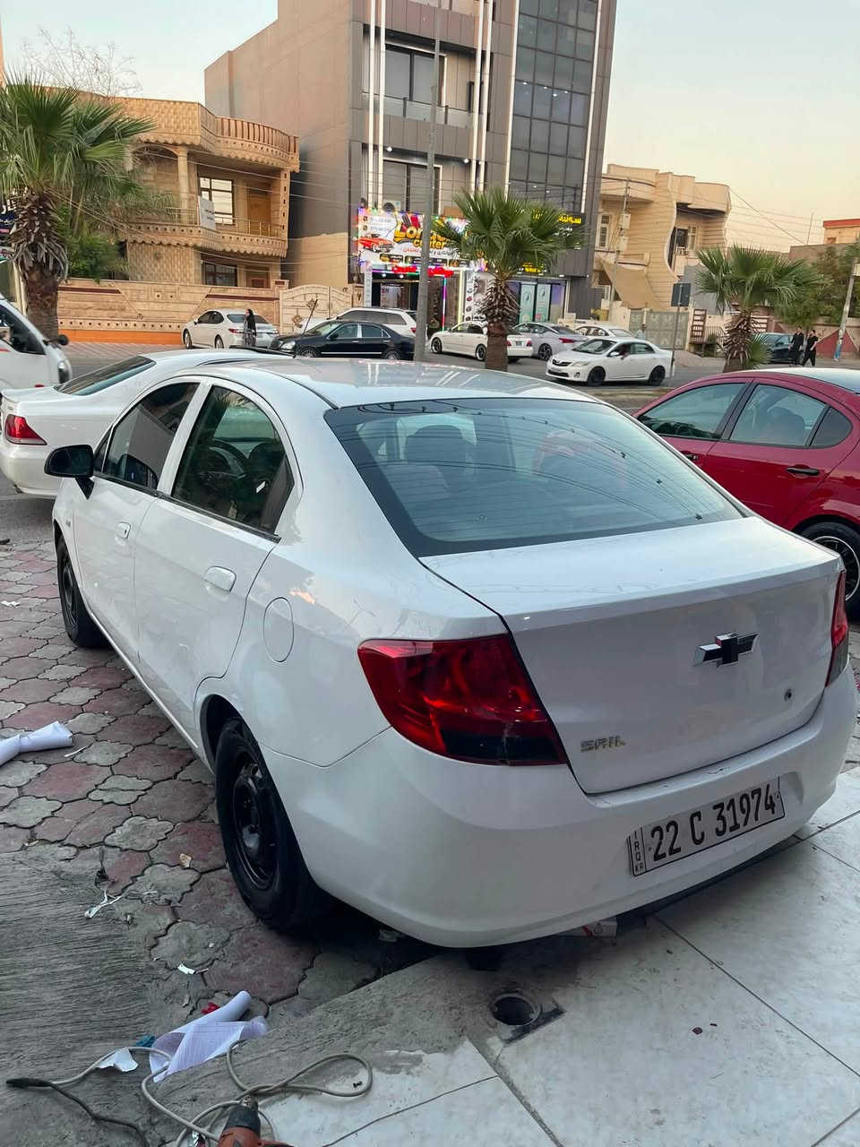 شوڤرلێت سایل ٢٠١٢
سةنةوى و رةقةم نوى تةحويل وغةرامة بة شةرت
پةلةيةك بوياغى هةية
٢٠٠ هةزار روشتووة
مةكينةو گێر بة شةرت 
تةقةو رةقةى نية هيچ مةسروفيكي  نية
٦٣  وةرةقةو مةجاليكي كةم 
***********
