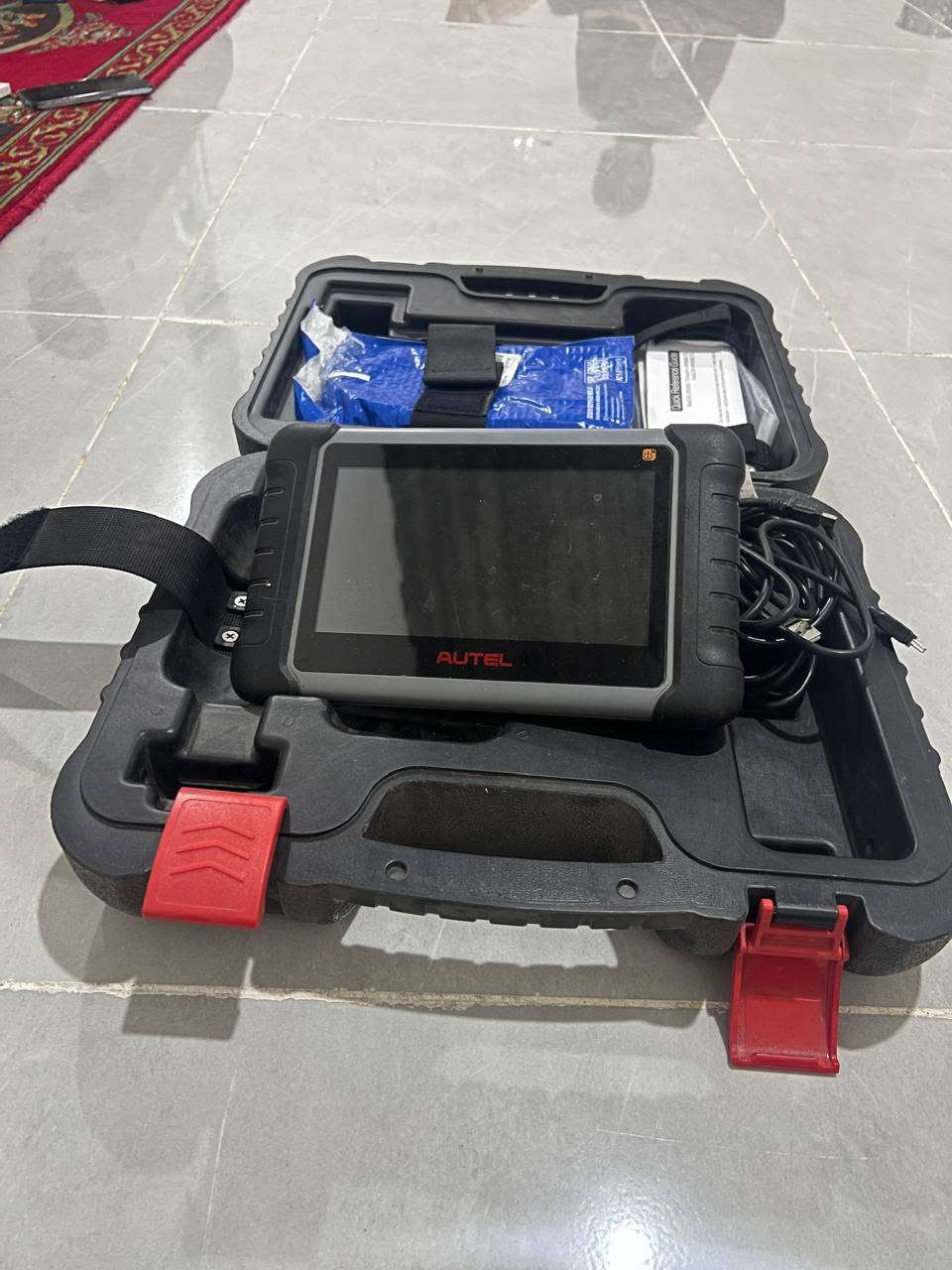 *للبيع جهاز فحص وبرمجة السيارات الأصلي*
*AUTEL MaxiPro MP808*

جهاز غني عن التعريف، مال شركات ومحترفين، يفحص جميع انواع السيارات الامريكي والكوري والياباني والالماني والصيني.

*المواصفات:*
✅ فحص شامل لجميع العقول - Engine / Gear / ABS / Airbag
✅ برمجة مفاتيح، برمجة حجر البيئة، برمجة الثروتل
✅ سيرفس كامل - ريست دهن، سفايف، بطارية، سكان، DPF
✅ شاشة لمس 7 انج، 
✅ الجهاز بعده بضمان التحديث
✅ يجي مع الجنطة والوصلات الاصلية

*حالة الجهاز:* نضيف جداً، استخدام قليل 

 [ السعر  مناسب ] 
*المكان:* الشرقاط - صلاح الدين / يوجد توصيل لجميع المحافظات

*للاستفسار والتواصل واتساب - اتصال:*
📞 [ *********** ]
