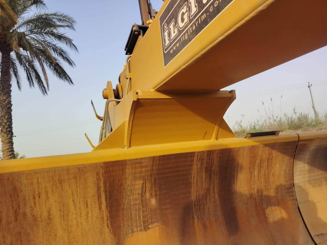 ليزر للبيع حجم ٣ ونص مع ملحقات العنوان ديالى كنعان مكلف بل نشر ‭***********‬ رقم الهاتف
