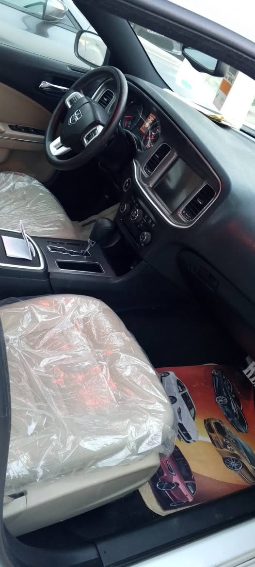 جارجر 14 كفاله عامه
رقم بغداد  جديد 
وارد كندي 
تخم تاير جديد ويل 18
داخل بيجي 
شاشه كبيره كاميرا 
حداديه إمامي+ خلفي جديد 
ادامه كامله للسياره جاهزه للاخير 
ماشيه 142
مكينه كير اكسل تبريد كفاله 
منظومه تبريد جديد منظومه لايت زنون 
السعر 185
مكان سياره ناصرية 
شراي اتصل مو شراي اعبره
***********
