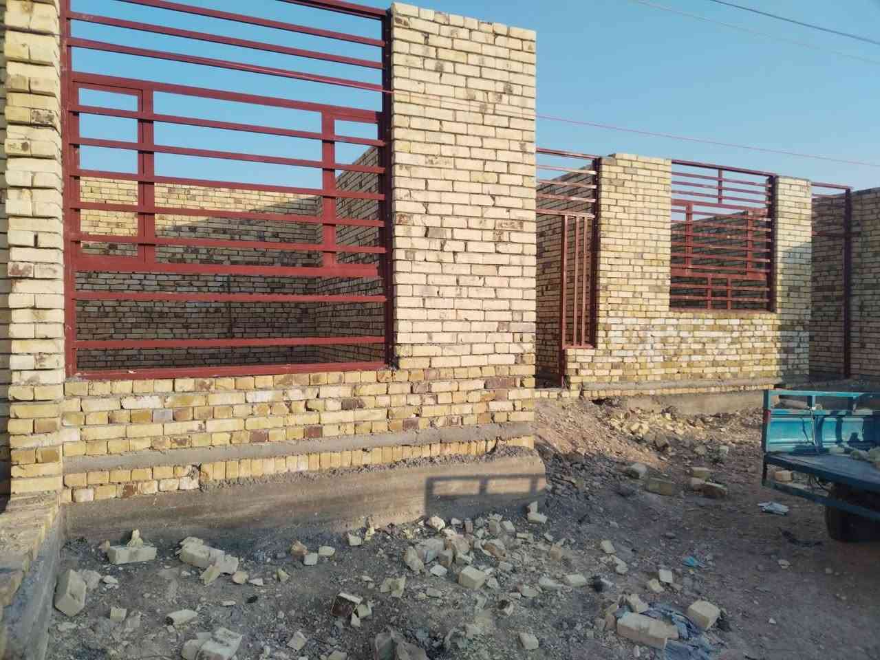 السلام عليكم يوجد هيكل للبيع مكان المتنبي المساحه 240م  يبتعد عن  الشارع العام 400  م  الاستفسار ع رقم ***********

