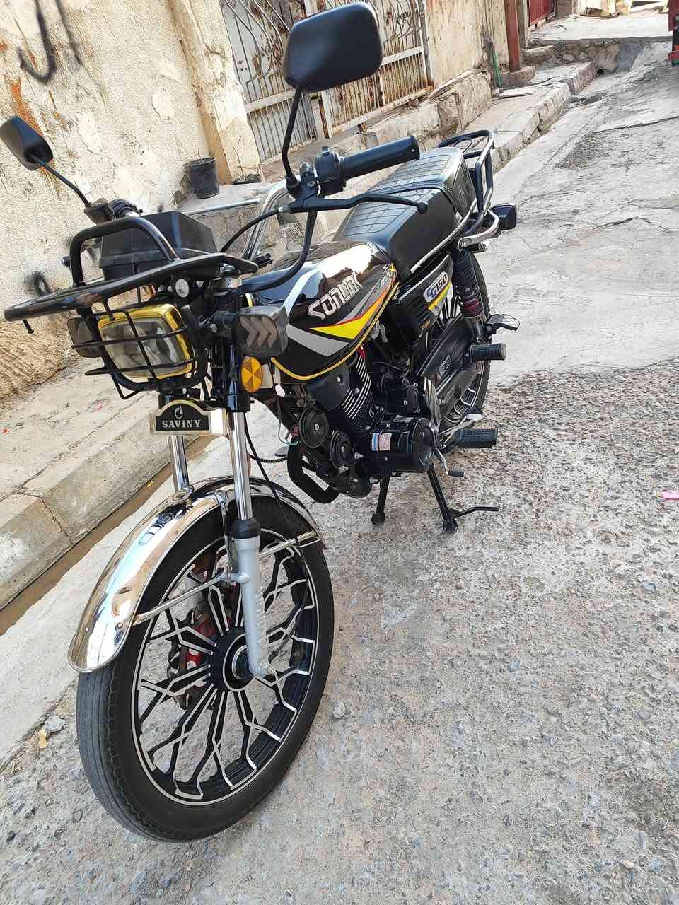 دراجه للبيع موديل 24 كفاله عامه السعر 800 التواصل ***********
