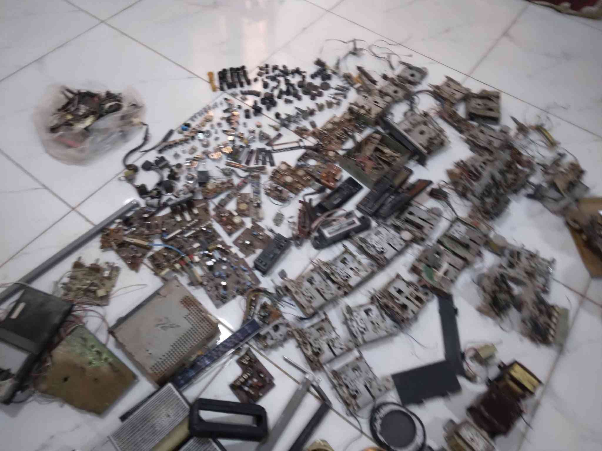 قطع غيار • مسجلات سيارات • سماعات