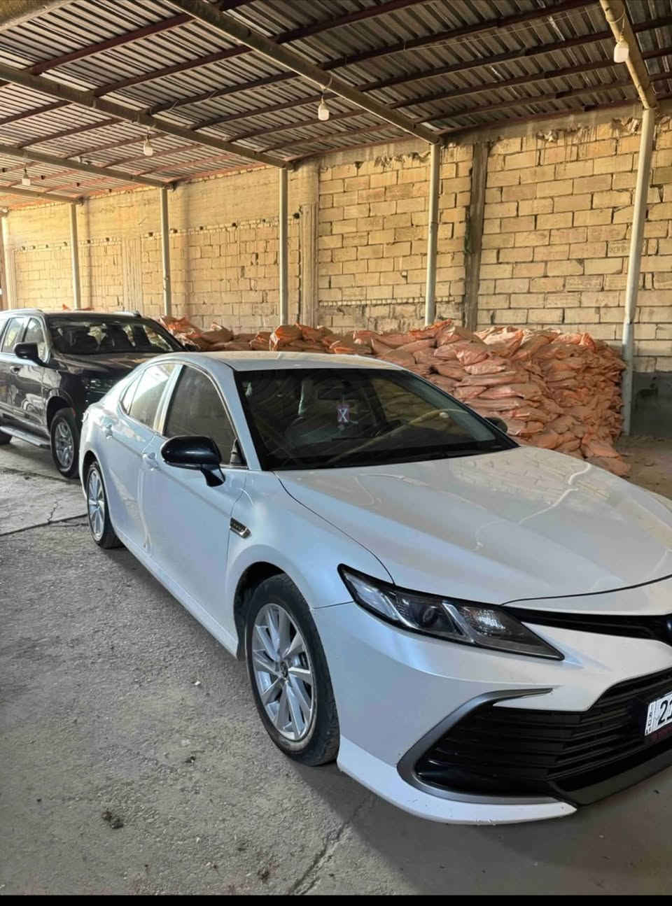 كامري 2023  LE مكفول ماشيه 150الف سعر 225 وبيه مجال اتصال ***********

