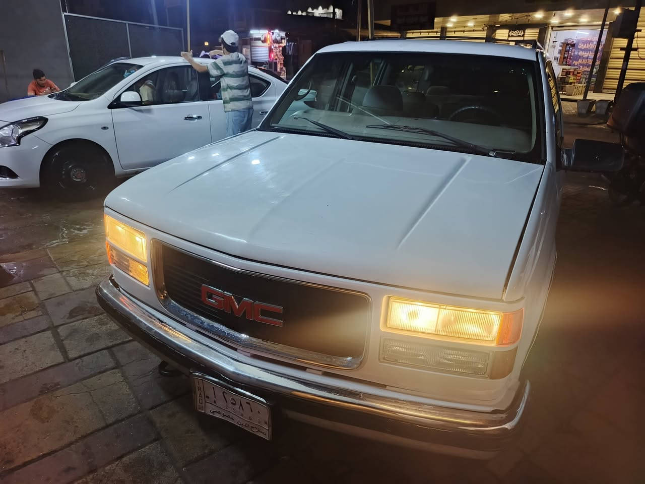السلام عليكم جيمسي 1999, محرك،305,عنكبوت ، كير 700,تخم تاير صدرين جدد بجم جديد تبريد. بس شغال داخل جديد كشنات كهرباء بنزات تخم عنابير تخم ، يدات بوب جديد طبكه باب مسويهن علي سماكه، السياره بطه 5براغي داخل كله شغال ٤جام كهرباء نقص بس دوشمه تنته فقط، تانكي بانزين بلادي 160,السياره بدون حادث صبغ بيهه رشات رقم صلاح الدين خصوصي بسمنه المالك واحد من 2010,سياره بيت، أرضية مفروشه ياباني، السعر 45,مكان السياره بغداد الدوره، ***********
