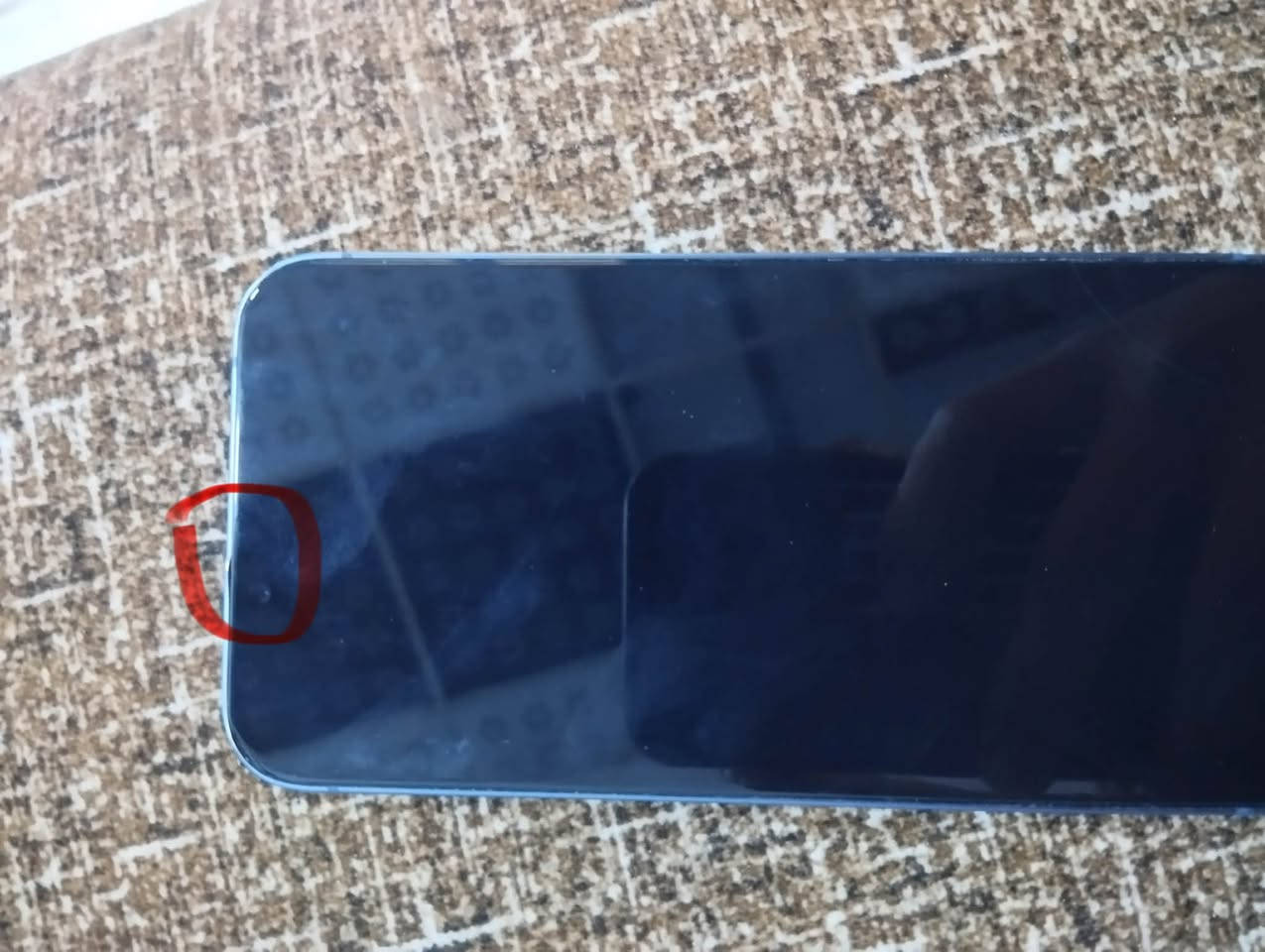 السلام عليكم ايفون 13للبيع مبايل نضيف مامفتوح بطاريه 80 مبايل يخبل ماعده الضربه الي مبينه بلصوره مامئثره علا ايشي كله شغال مكان بصره 
هاتف *********** 
سعر 425وبي مجال للطيبين
