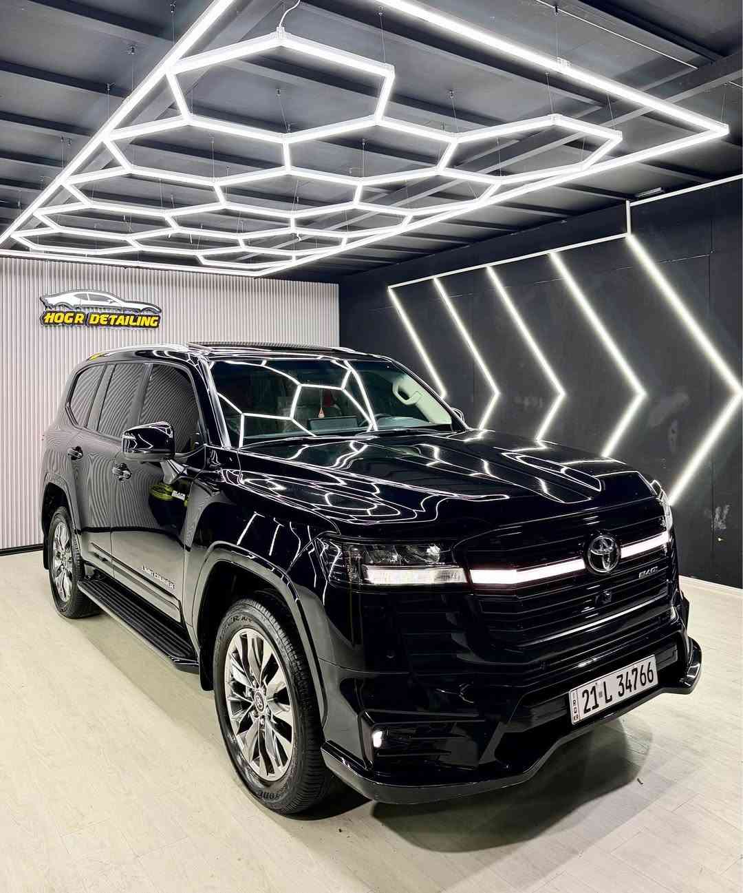 ‏   LAND CRUISER_2024 _GXR LIMITED BLACK EDITION
مغلف ppf
اخت زيرو  (٣٤) الف ماشية
تنفس طبيعى محرك مرغوب
 💥كتاب طظليل مرور💥  
ارخص سعر بكل سوق

اللَّهُمَّ صَلِّ عَلَى مُحَمَّدٍ وَعَلَى آل مُحَمَّدٍ

🔷 ملاحظه سياره بدون مراوس
🔷تويتا لاندكروز موديل (٢٠٢٤)  
🔷سياره (٥)کامیرات
🔷سياره مواصفات (GXR)
🔷سياره (٣) شاشات _ (٦) سلندر تنفص تبيعي _ 
🔷مكفول كفاله عامه دعاميه لي دعاميه مكفول بدون صبغ بدون بارد بدون شخط 
مكفوله كلشي شرت علي وزع شريكه 
سياره كامل مزلل دائيره مرور

🔷سياره گير محرك بشرت مامفتوح كل بشرت
🔷عرضيات مامفتوح + ٢ بصمه موجود
🔷4 اطارات و ويل جديد شريكه 
🔷سياره داخل بيجي كوشنات جلد
🔷كامل غراضات موجود (٢) بصمه موجود

🔷مواصفات سياره 
(كوشنات جلد _ شغال عن بعد
_ كاميرا _ كوشنات تدفيه _ 
٣ شاشات بيلادي _ وايرليس شحن _   نيظام eco _ سلايت _ النزلاق _ثلاجه _ زينون _ حساسيه الديك المؤخره مرايات _)

🔷سنويه هزه كل جديد مباشر حول

🔷• نظافه ١٠٠٪ كامل سيرڤس بدون نقص و

🔷مكان سليمانيه
🔷سعر(660$)
🔷رقم . *********** السليمانية, العراق

