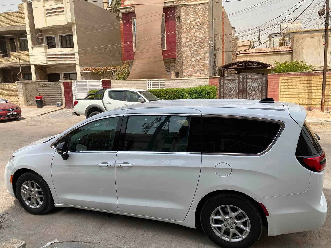 كلايسلر باسفيكا موديل 2026
وارد امريكي حادثها كصة البنيد فقط ومصبوغة بس الكصة باقي السيارة كفالة )

المواصفات...

بصمة تشغيل +تشغيل عن بعد

ابواب +جنطة كهرباء شفط

كامره خلفية .

كشنات جلد

رادار امامي خلفي جانبي

اشاير بلمري

لايت لد زنون

محرك ٣٦٠٠ 

كير ماوس

 

هواي مواصفات فول بدون فتحة سقف

 السياره سيارة كتاب شهداء مكاني بغداد الجديدة بيع فقط 

***********
السعر 240 قفل
