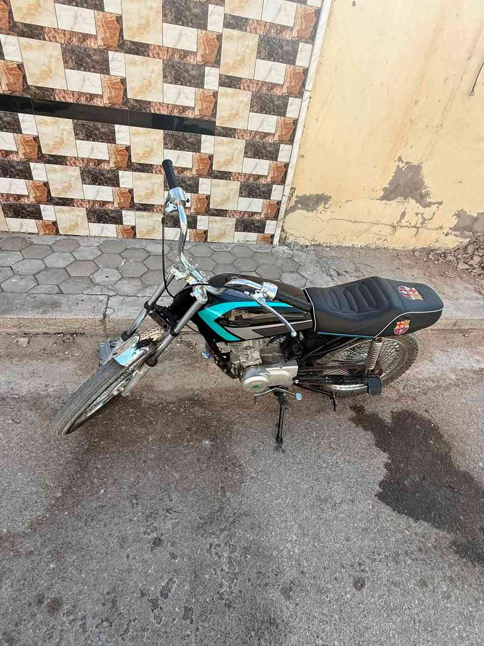 سلام عليكم دراجه كلك نضيفه كلش معايزه شي سعرها٣٢٥ وبيها مجال ***********
