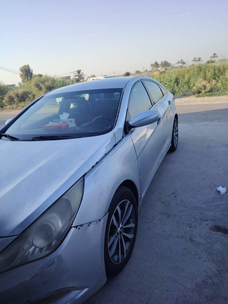 سوناتا امريكي 2013 حادث جاملغ امامي الأيسر نفسه مصلح مصبوغه كم قطعه وجارده ابيع حزام محرك جديد مكان السياره بغداد الرضوانيه 
*********** بغداد, العراق

