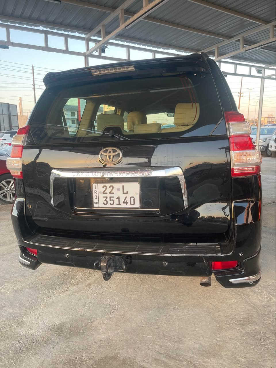 للبيع برادو موديل ٢٠١٠ رقم أربيل الدولي 
محدث فقط الدعاميات واللايتات ٢٠١٤
مكفول من الصبغ والتبديل ما عدا بارد في باب الجنطة 
جراد بسيط في البنيد والقمارة 
محرك ٤ سلندر بلادي ٢٧٠٠
تبريد مركزي 
شاشة 
كاميرا 
السيارة جديدة وحلوة 
للأستفسار الاتصال ***********
مكان السيارة الديوانية/ الجزائر 
السعر ١٨٥ وبيها مجال ديوانية, القادسية
