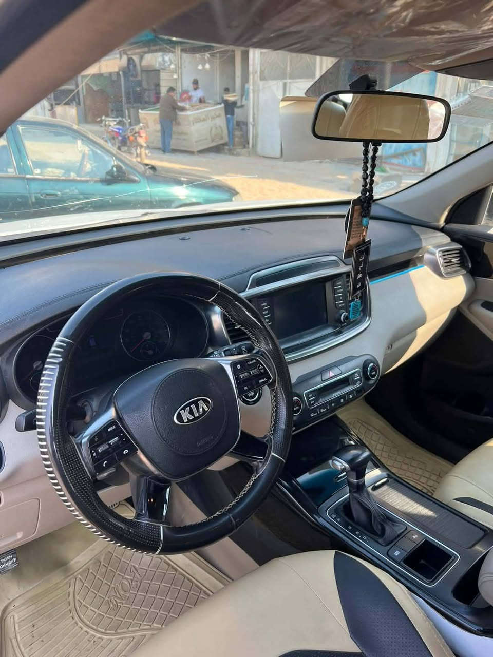 السلام عليكم سورنتو20 مكفوله وماشيه 90الف حقيقي رقم سليمانيه ***********
