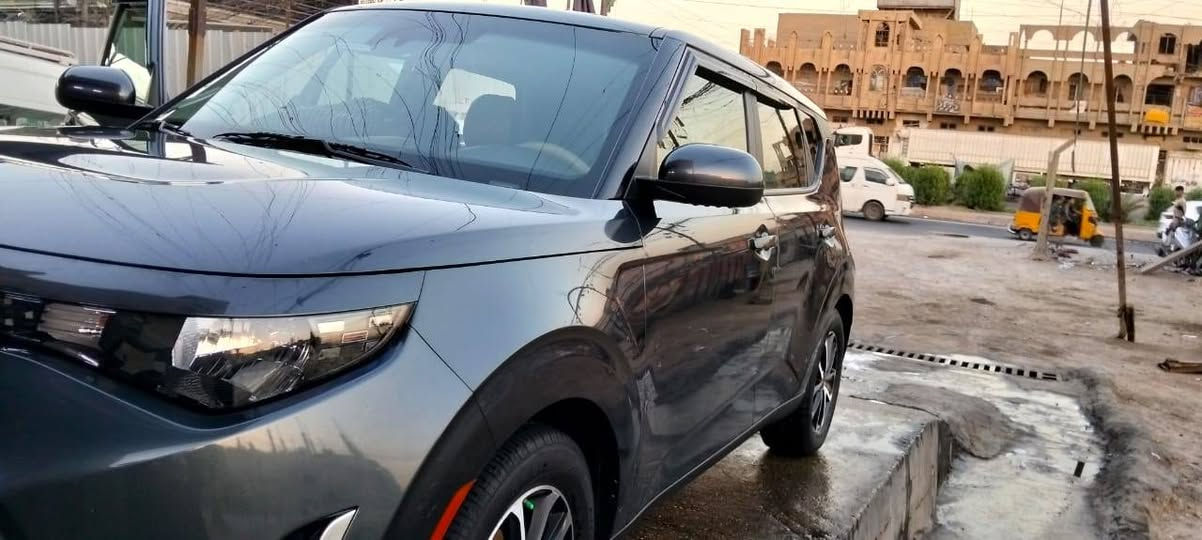 للبيع صول 23
حادث بس بيبان
رقم السياره بغداد 
مكان السياره بغداد
سعر السياره ١٣٥وبيها مجال بسيط 
‏‪***********‬‏
