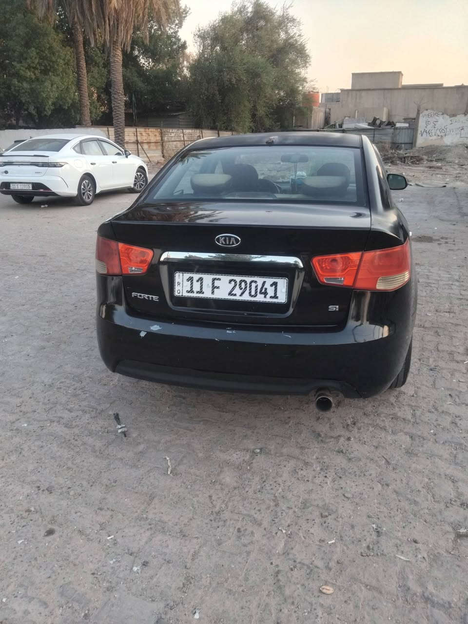 فورتي موديل 2012 رقم بغداد الجديد باسمي سنويه جديده مكينه دوش ٢٠٠٠
سياره وارد امريكي بي ظربه بالجنطه من امريكه و البنيد مرشوش غيرها كفاله تبريد ميشتغل سياره جاهزه تخم تاير ويل كب مري كهرباء صدر امامي خلفي نظيف مكاني بغداد البياع السعر 82 ورقه رقم الهاتف ***********
