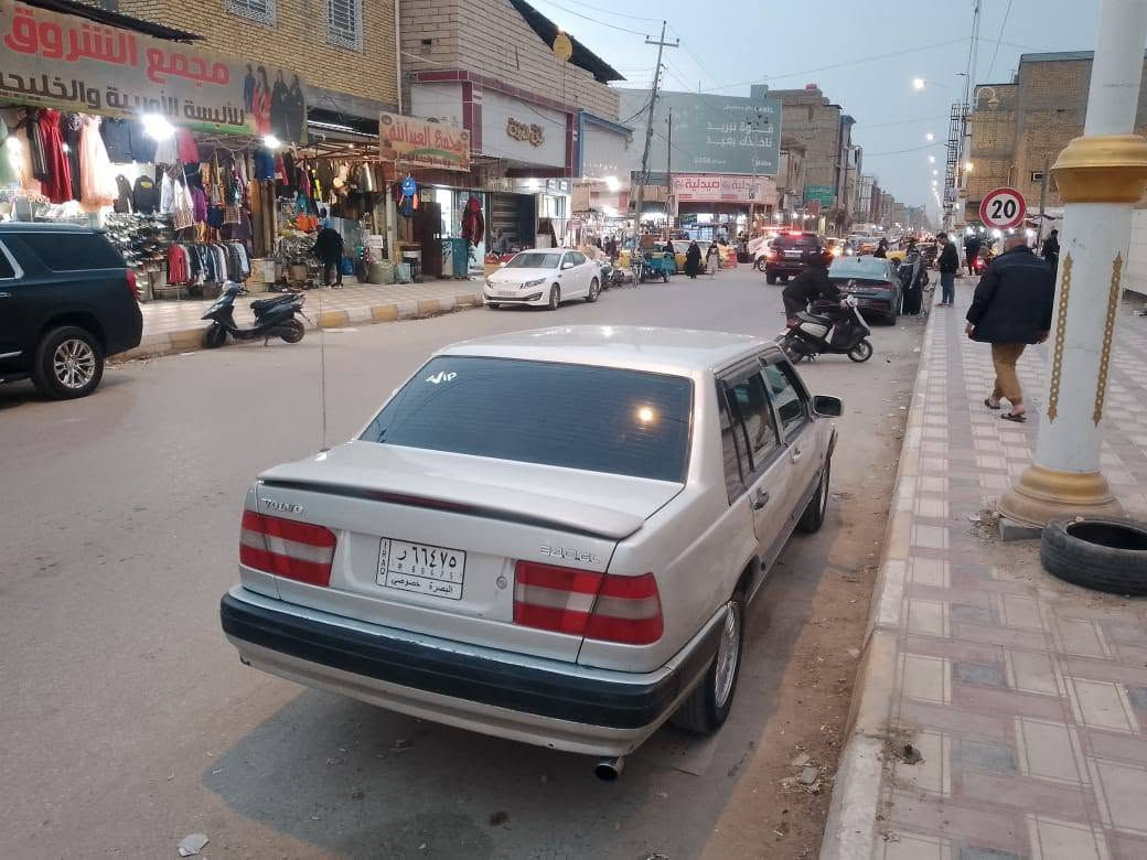 السلام عليكم
ڤولڤو 
موديل 91
خليجي
رقم بصره سنويه لل28 مداور ثاني يوم
كير اوتوماتيك 
جام كهرباء +قفل جام خلفي
غرفه جديده
(كير -محرك -تبريد  -كهربائيات) 
 سنتر لك شغال 
تخم تاير جديد +باتري جديد 
حداديته تخبل+ مطريات
 شباج مربعات
السياره جاهزه بيه نقوصات بصيطه
السياره بيه ضربه خفيفه جاملغ جه السايق   عندي سوناره موجود
#السعر ( 63 )وبيه مجال للشراي
مكان ناصريه
رجائا لا تعاملني بلتلفون مكلف بنشر
للاستفسار الاتصال على الرقم  صاحب السياره*********** مراوس بتكسي حسب قناعة
