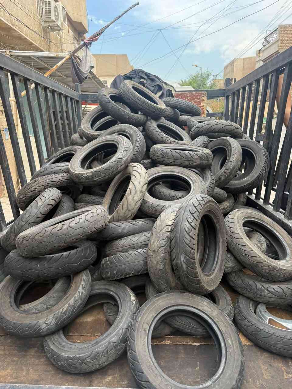 تم بحمده توفر تاير باله شرط نضافه
سبيسي
ماكس بوليسي
ادرس
المكان تموز 
***********

