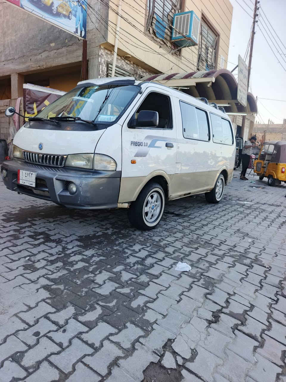 سلام عليكم بريجو للبيع مديل 2003 
كفاله عامه شواصي جدد مكينه جديده 300 سوبر
كير جديد اكسن جديد تخم تاير مكان نجف 
غير متواجد عل فيس الاتصال عل رقم 
***********
