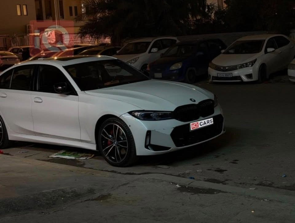 330e  السلام عليكم شبابنه الطيبه بلكن هايبرد السياره يعني
تكدر تشحنها او تريد شحنها من المكينه ، ٣ انظمة قياده ، سبورت وهايبرد و كهرباء الي يعجبك ، السياره جديده بمعنى الكلمه

صيانتها اغلبها بلعروش ، السياره مفوله للاخير اعلى

مواصفات ما عدى تبريد كشنات للامانه ، السياره بيها قطعتين مثل ما موضح بلصور مبدله بقطع اصليه وكاله مو تجاري و صارت عندي بيها طخه يم البيت بلجاملغ عكس

السايق اضطريت اصبغ الخشم

مالته الباقي سليم ، ماشيه 19

الف (كيلو) قابل للزياده 

ترهم للبيع او المراوس بشي اقل لان محتاج 
السياره M pakeg اصل موديل 2024

السعر 29,500

و بي مجال بسيط جداً 

للتواصل 

***********
