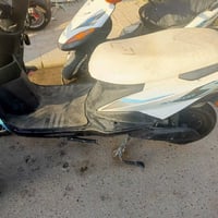 شحن • خمس بطاريات • كهربائيات شغاله