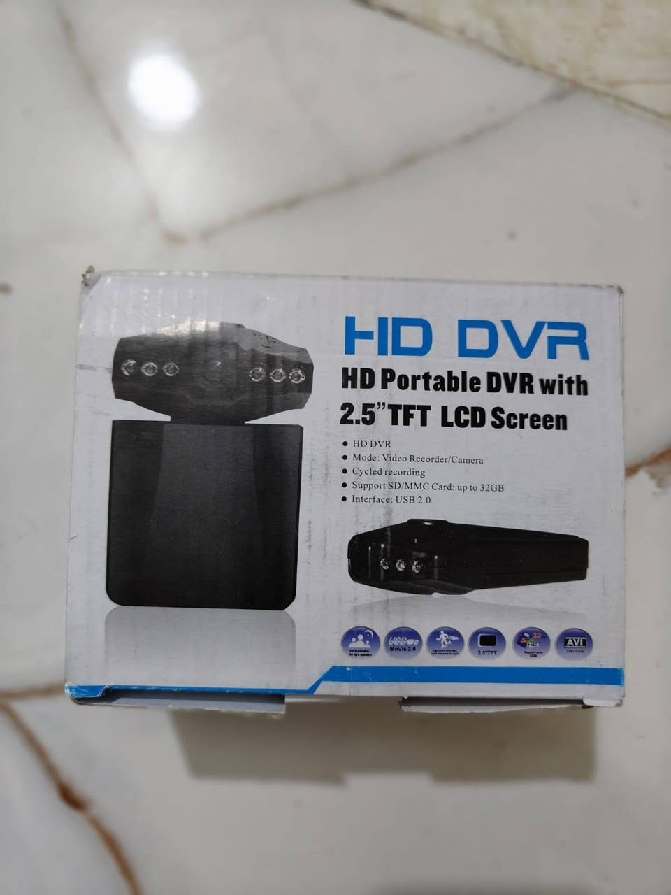 كامرات مال سياره 
📹 كامرة HD DVR بشاشة 2.5 إنج 📹
إذا تريد كامرة عملية للتوثيق والتسجيل، هاي أفضل اختيار!
✅ تصوير HD واضح
✅ شاشة LCD قياس 2.5 إنج لمراجعة الفيديو مباشرة
✅ تدعم كارت ذاكرة SD حتى 32GB
✅ تسجيل فيديو وصور
✅ حجم صغير وسهلة الحمل والاستخدام
✅ مناسبة للسيارة، السفر، والمحلات 
عندي 2سعر الوحده 10 جدد مامستخدم ابد ***********
