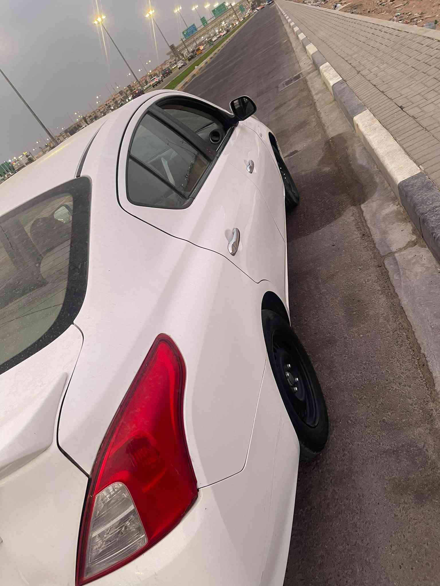 نيسان صني • ٢٠٢٢ • ماشي ١٠٨٠٠٠