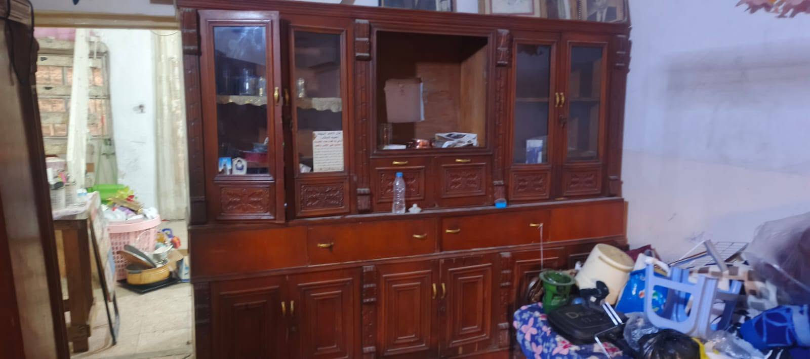 سيت غرفه نوم تسكام صاج مع ميز تلفزيون مع غرفه نوم خمسه ابواب. الحله شارع ابو القاسم ***********
