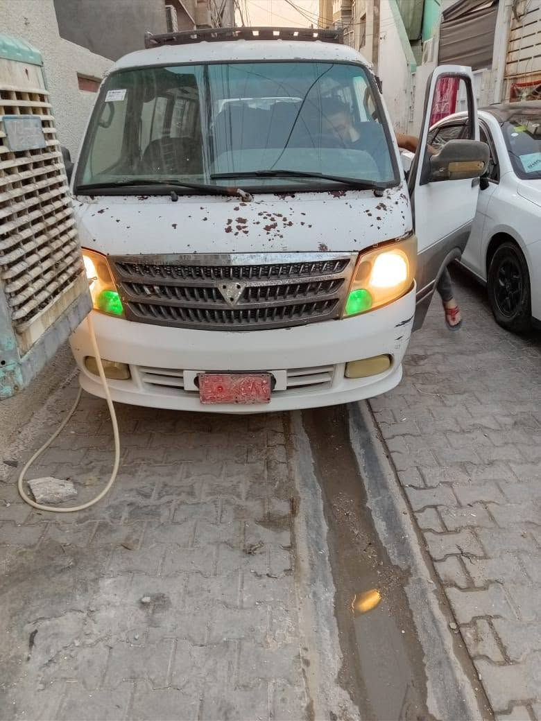 كيا فوتون للبيع موديل ٢٠١٠ فراشة مكينة ونجي دعامية بيها جديدة بس ما مشدودة رقمها الإنكليزي طالع والسنوية عضم عاج الي يريدها مكاني بغداد والي يريد يتصل ورقمي بي واتساب *********** 
سعرها ٤٢ وبي مجال قليل
