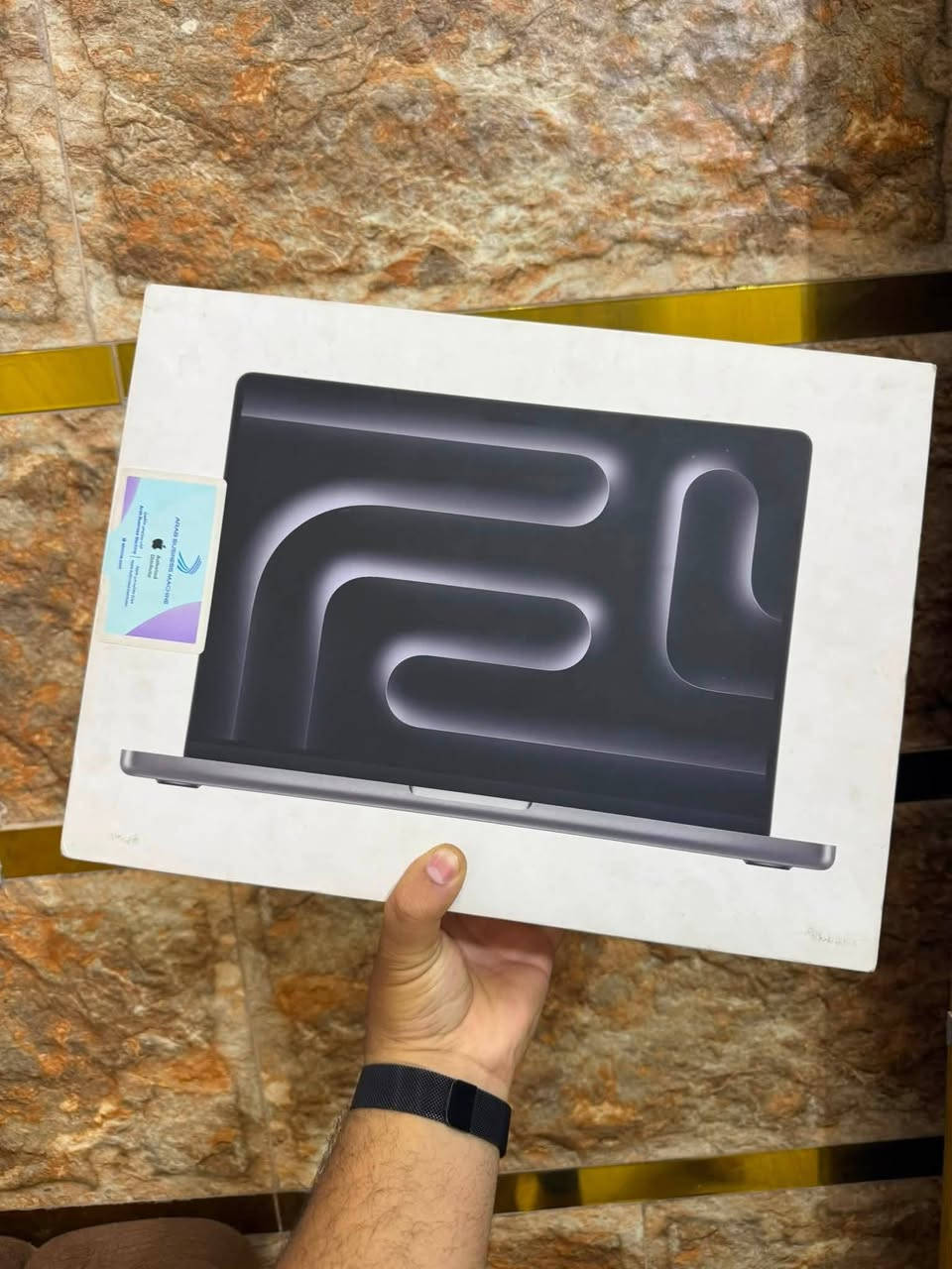 Macbook pro M3 ماك بوك برو
معالج -  M3 Chip
ضمان الوكالة ABM عربي شرق اوسط 
شاشة Retina XDR 120Hz🔥
حجم الشاشة 14 انج
الهارد 512g الرام 8g 
صحة البطارية 92% 🔋
الملحقات كاملة بدون نقص ( كارتونة الاصلية+شاحن+كيبل Magnetic ) 
السعر 1,350,000 💵
رقم الاتصال *********** 
صفحة خاصة للماك https://t.me/MACIRAQ
