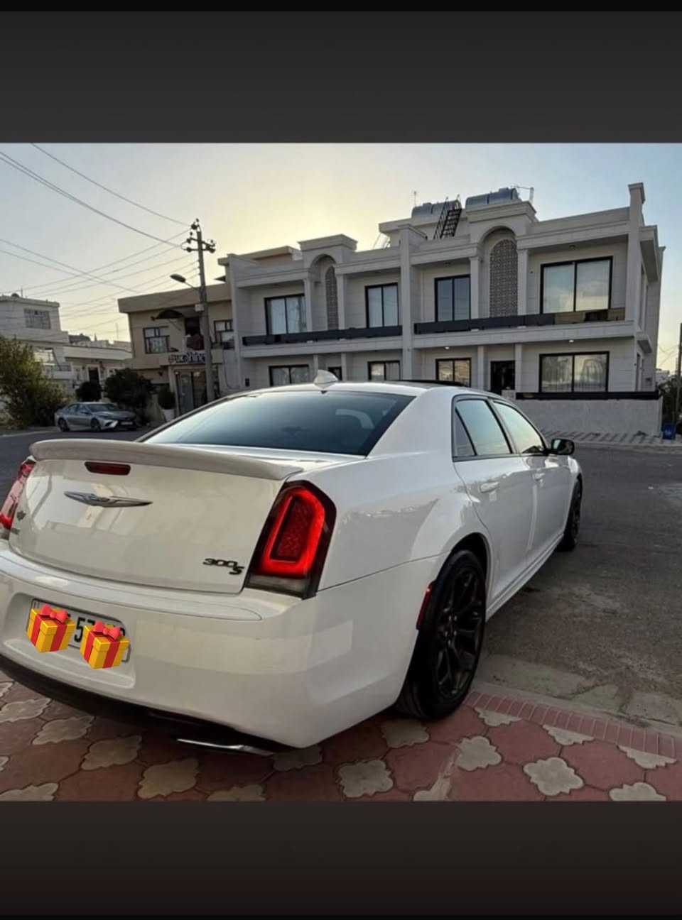 اوباما  S300
موديل ٢٠17
اللون  ابيض
محرك v6 3600
السيارة جديدة بكل معنى الكلمة
ماشية 87  مايل
رقم اربيل جديد 
مواصفات S كولد
بصمة
تو ويل
داخل اسود
شفتات ستيرن
تشغيل عن بعد
كامره خلفي 
سماعات بالصندوق بيتس
بانوراما 
كشن جلد
كشن كهربائي سائق
كشن كهربائي السكن
هيتر كشن 
ويل كب ٢٠ 
شاشه جبيرة 
كشن كهربائي
مكان اكواب  حار و بارد 
لايت زينون امامي 
السيارة  وارد كندى كفالة
كلين تايتل  حتي دعامايات بدون  صبغ
السعر 265 ورقه وبيه مجال 
الستفسار خاص او على الرقم ***********
