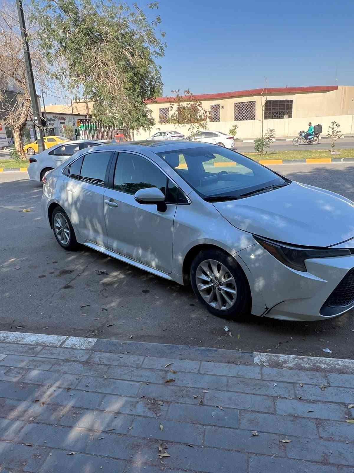 سلام عليكم
كورلا ٢٠٢٢ بانزين فئه  xle اعلى صفه بل كورلا داخل جلد  فول موصفات بصمه ،فتحه وكشنات جلد مكينه 1.8 
مكاني حله للبيع بدون مراوس السعر 135
***********
