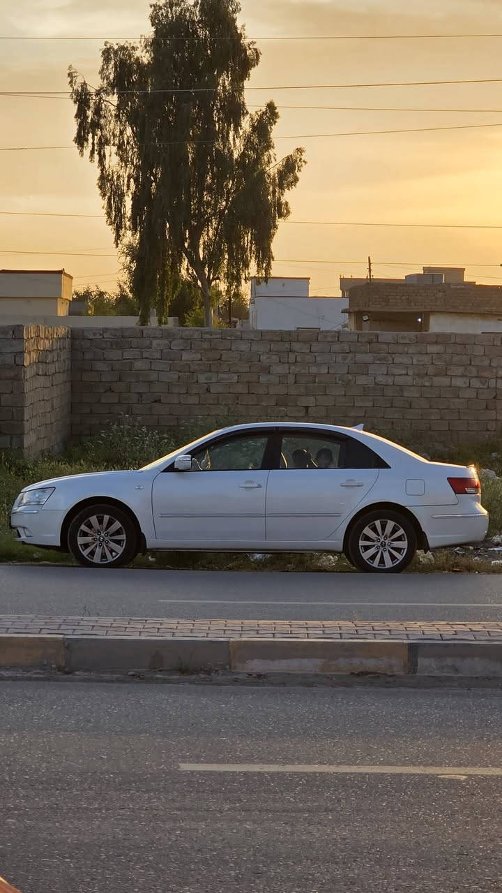 السلام عليكم
سوناتا خليجي فول مواصافات 
تحكم ستيرن شاير بل مري 
شاشه حساسات خلفيه
موديل 10 محرك 2400
رقم اربيل ابسمي 
تبديل جاملق السايق شركه فقط
السعر 140 
الرقم ***********
