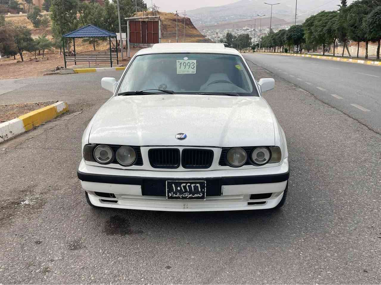 بي ام ٥٢٠i • موديل ١٩٩٣ • رقم سليمانية