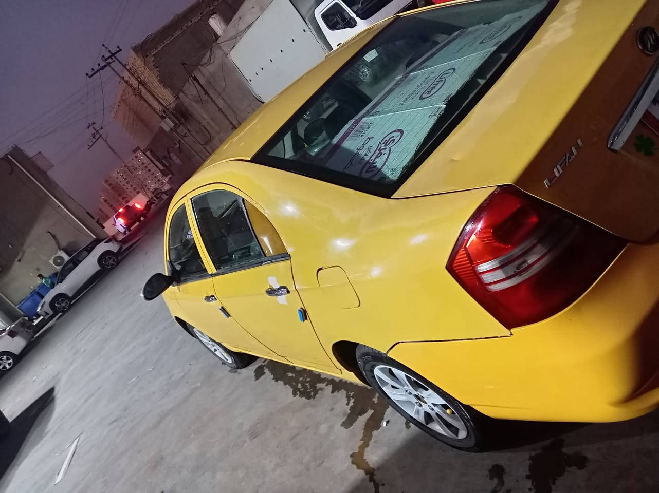 سلام عليكم ليفان 620 مكفول لا ضربه ولا صبغ تخم تاير جديد تبريد ثلج بسمي السياره مكاني بغداد مجمع بسمايه *********** غرفتهه جديده مدوشمه عام تنته وكاعيه وكشنات سنتر لوك شغال موديل 2013 كير جديد مكينه بيهه تبخير حداديه امامي وخلفي جداد سلف داينمو باتري جديد سعر 35 وبيهه مجال حك الجيه
