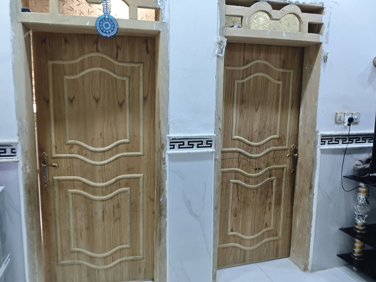 بيت للبيع منطقه حي المعلمين الجديد وره حجامه رحمه الحسين
لبيت مساحة 160 متر واجه البيت 8 ونزال 20 بناء البيت 2023
مبني طابقين البيت كامل مكون من مطبخ واستقبال وصاله وغرفه وحده جوه تواليت خارجي وداخلي طابق ثاني متكون من ثلاث غرف وصاله وحمام وتواليت بيت كامل ونضيف للاستفسار عله رقم *********** واتساب
