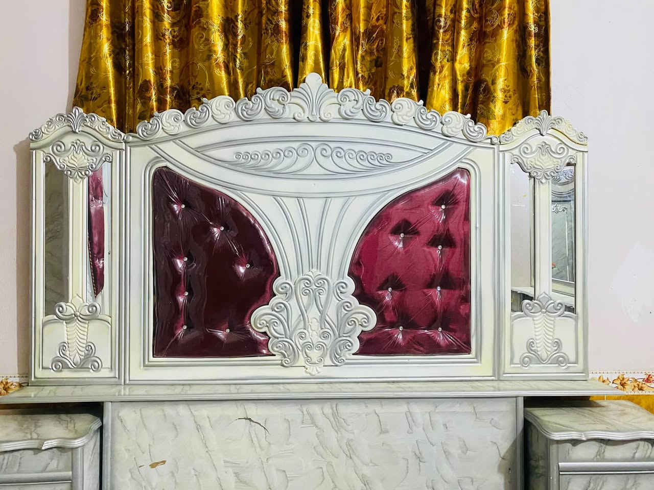 سلام عليكم يوجد غرفه نوم عراقي تصميم تركي استخدام شي بسيط السعر مليون 50وبي مجال العنوان الرمانه يم الجسر الاستفسار ***********
