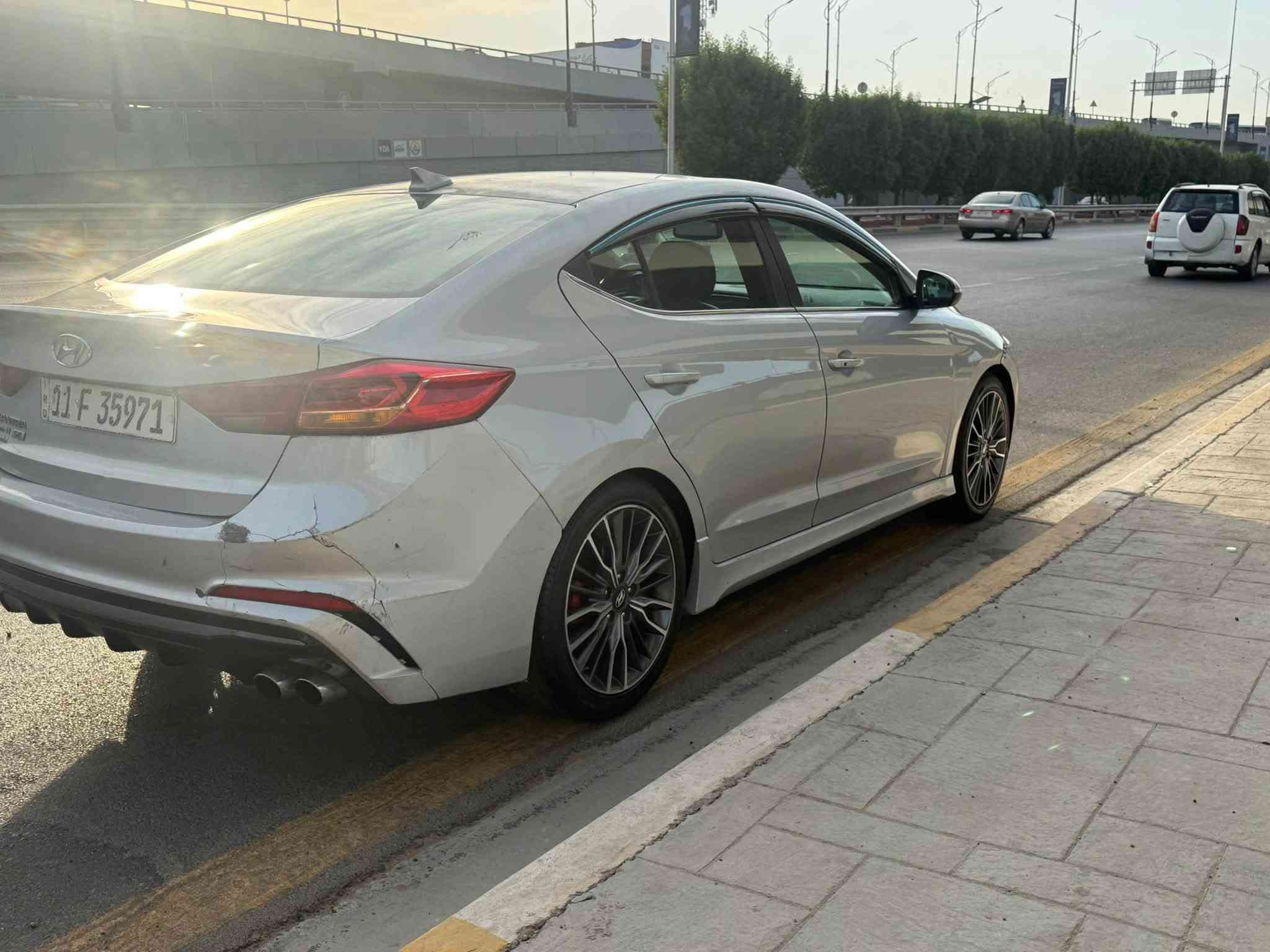 السلام عليكم
النتره فول سبورت موديل ٢٠١٨ 
رقم بغداد انكليزي هزه جديده 
بيها جاملغ وبنيد  بدون دواخل بدون ايرباك 
مكفوله  مكينه كير تبريد صدر كله خير من الله
العنوان بغداد الطوبجي 
منشور صور حادث وسونار واي استفسار حاضر السعر 112 مجال حك الجيه
***********
