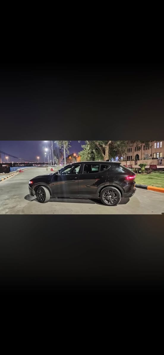 Dodge Hornet R/T Eawd 2024 Black
محرك : 1.3 تيربو بقوة 288 حصان 

‏ (Plug-in Hybrid)

تمشي بالشحن الخارجي
مواصفات : فول حبيبي 

حساسات امامية+خلفيه

رادار امامي + خلفي

نقط عمياء

خروج عن المسار 

اوتو هولد

اوتو بایلوت 

كشنات كهرباء +تبريد+ تدفئة

شحن لاسلكي ( wireless )

شحن USB + type C

ويل حجم 20 بلاک ادیشن 

كشنات جلد  ار تی اصل 

شاشة حجم كبير + واي فاي ابل كاربلي

تبريد قطعتين بيانو

سبورت مود يتغير برمجة وصوت السيارة

تشغيل عن بعد 

دخول ذكي للأبواب  

مرآة شفط 

شفتات ستيرن

خزن ميموري كشنات

شاشة ملاحة / وغيرها من المواصفات

مرقم بغداد كامل بأسمي 

للتواصل ***********0واتس اب  حبيبي سياره غرف بسيط جديد نسبه ٥
