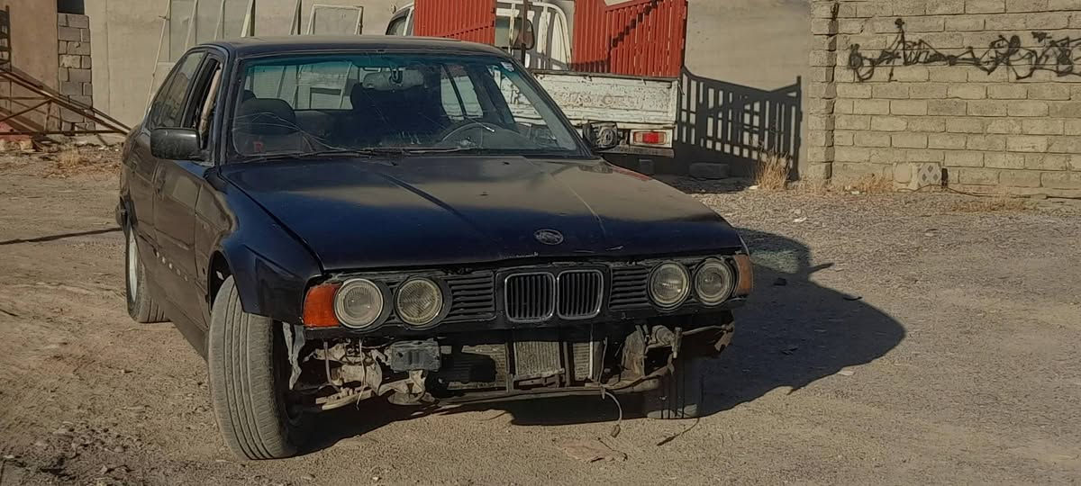 بي ام ٥٢٥ • موديل ١٩٩٤ • كيارة