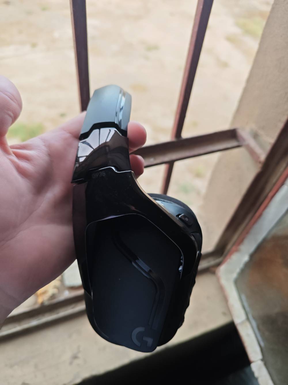 G935 • نظيف ٩٥٪ • ملحقات كاملة