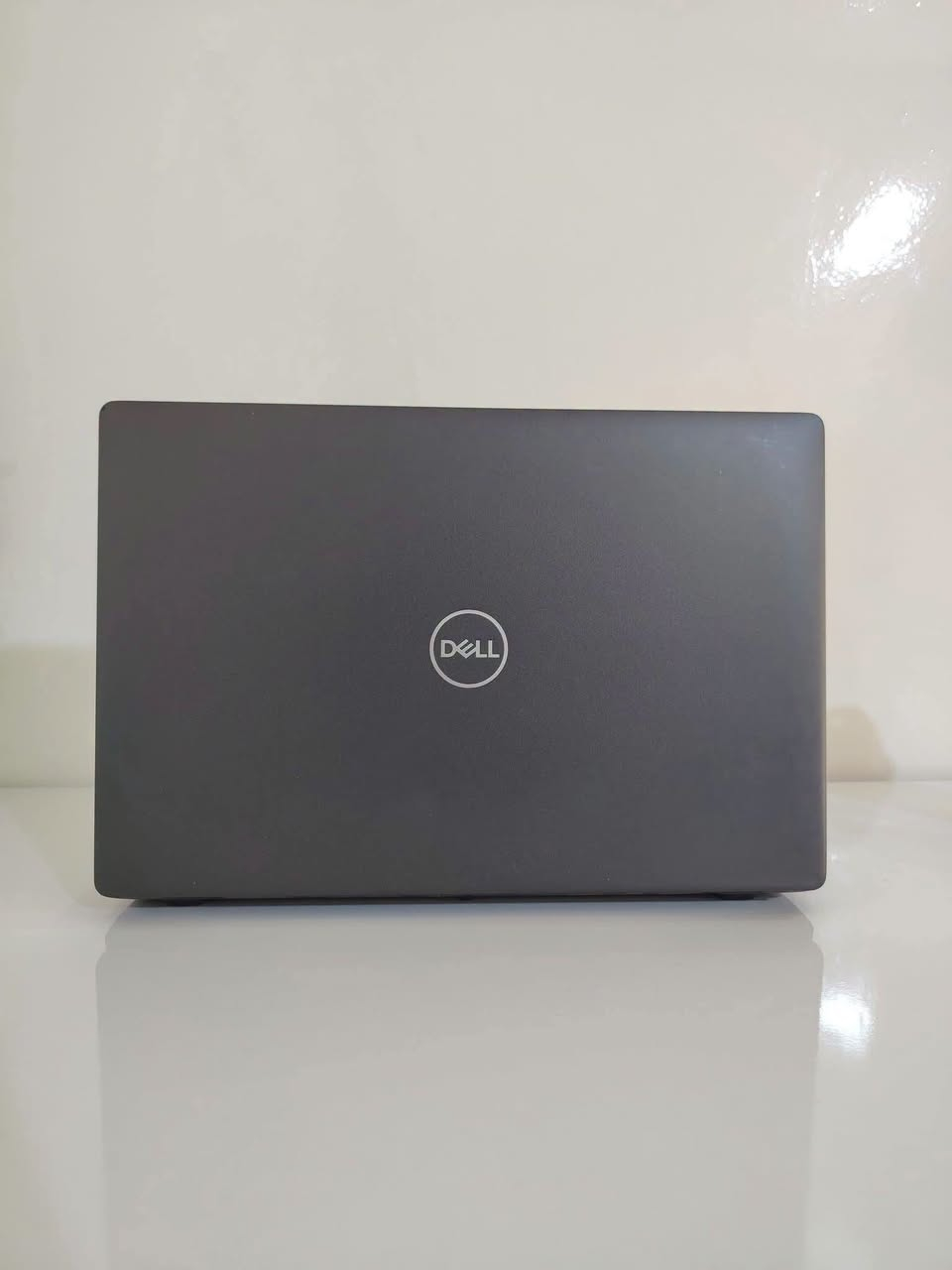 بمعالج i7 فئة H بسعر قويي خاص لطلاب الهندسة والبرمجة
بسعر تنافسي للإستخدام المحدود
Dell Latitude 5401
💻 المعالج: Core i7 الجيل التاسع فئة H ⚡
🚀 أداء قوي ومناسب للمهام المتعددة والاستخدام الثقيل

🧠 الرام: 8GB DDR4
💾 التخزين: 256GB SSD
🎮 كرت الشاشة: Intel UHD Graphics 630 — 4GB
🖥️ الشاشة: 14 إنج — FHD
📐 دقة 1920×1080
⌨️ كيبورد ستيكر ضوئي ✨

مناسب للطلاب، البرمجة، الأعمال المكتبية، الدراسة، التصميم الخفيف والمهام اليومية.

🎁 هدايا مجانية مع اللابتوب:
✔️ حقيبة لابتوب
✔️ شاحن أصلي
✔️ ماوس
✔️ تغليف احترافي داخل كارتون

🛡️ الضمان:
✔️ فحص كامل قبل الإرسال
✔️ فحص الجهاز قبل الدفع والاستلام
✔️ ضمان استبدال 7 أيام ضد عيوب التصنيع
✔️ جاهز للاستخدام مباشرة

💰 السعر: 350,000 دينار عراقي فقط 🔥

🚚 التوصيل متوفر إلى جميع المحافظات

واتساب للتواصل ***********
