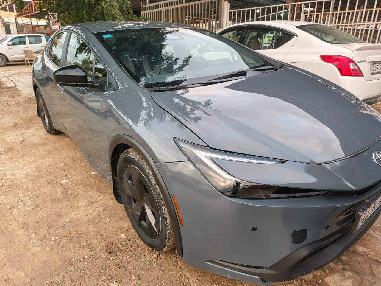 جمعة مباركة 
تويوتا بريوس Prius
2023 Le
هايبرد hybird
لون اسمنتي
ماشيه 55 الف كيلو 
4 قطع صبغ 
رقم بغداد باسمي
السعر 137 ورقه 
***********
مكان السياره بغداد معارض البياع
